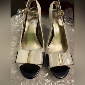 Anne Klein Ivory and Metallic Gold Slingback Heels